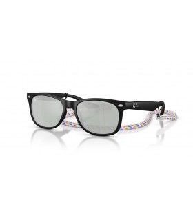 Ray-Ban RB9052S New Wayfarer Bambini di Estate Capsula S (47 - 15) / lenti Verde e telaio Nero Occhiali da sole