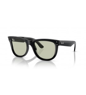 Ray-Ban RBR0502SF Wayfarer Inversa M (53 - 20) / lenti Verde e telaio Nero Occhiali da sole